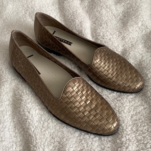 Trotters Liz woven metallic leather loafers size 10S - Picture 1 of 11